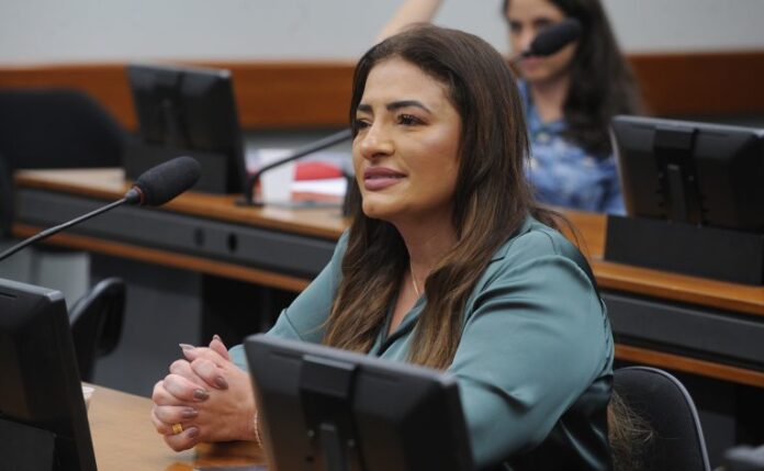 Comissão aprova requisição de dados de redes sociais em caso de violência doméstica