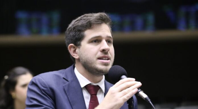 Comissão aprova reserva de 10% a 15% dos fundos eleitoral e partidário a candidaturas de pessoas com deficiência Comissão aprova reserva de 10% a 15% dos fundos eleitoral e partidário a candidaturas de pessoas com deficiência