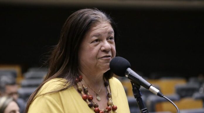 Comissão aprova retomada de obras paradas de saneamento básico Comissão aprova retomada de obras paradas de saneamento básico