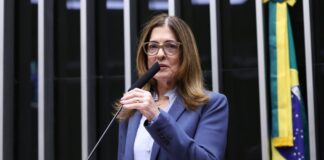 Comissão aprova suspensão de estágio por 120 dias para gestantes Comissão aprova suspensão de estágio por 120 dias para gestantes