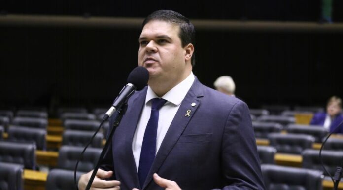 Comissão aprova suspensão de limite de cobertura para urgência de saúde Comissão aprova suspensão de limite de cobertura para urgência de saúde