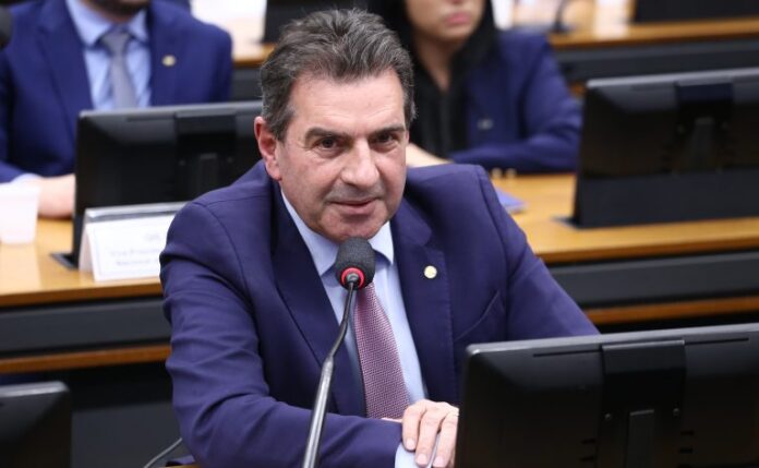 Comissão aprova uso de espaços públicos para viabilizar atividade de logística reversa