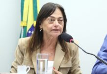 Comissão aprova uso de nome religioso em órgãos públicos federais Comissão aprova uso de nome religioso em órgãos públicos federais
