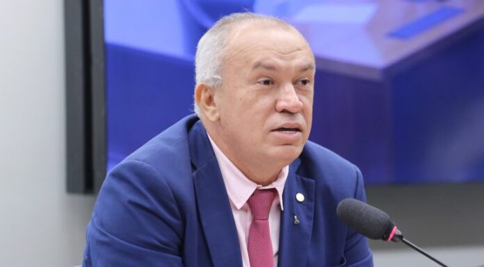 Comissão aprova uso de parte da renda da loteria esportiva por fundo de calamidades Comissão aprova uso de parte da renda da loteria esportiva por fundo de calamidades