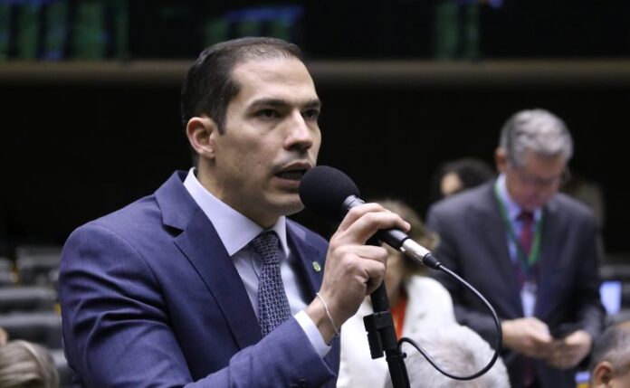 Comissão aprova utilidade pública de barragens para irrigação Comissão aprova utilidade pública de barragens para irrigação