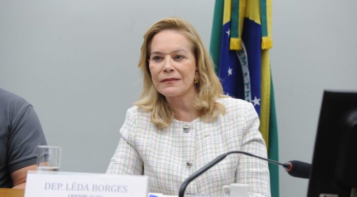 Comissão aprova vaga em estacionamento para gestante e pessoa com criança de até dois anos Comissão aprova vaga em estacionamento para gestante e pessoa com criança de até dois anos