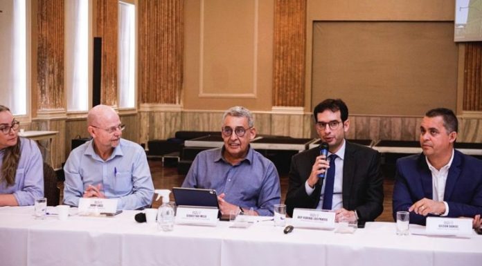 Comissão avalia aprendizados com tragédia de inundações no Rio Grande do Sul Comissão avalia aprendizados com tragédia de inundações no Rio Grande do Sul