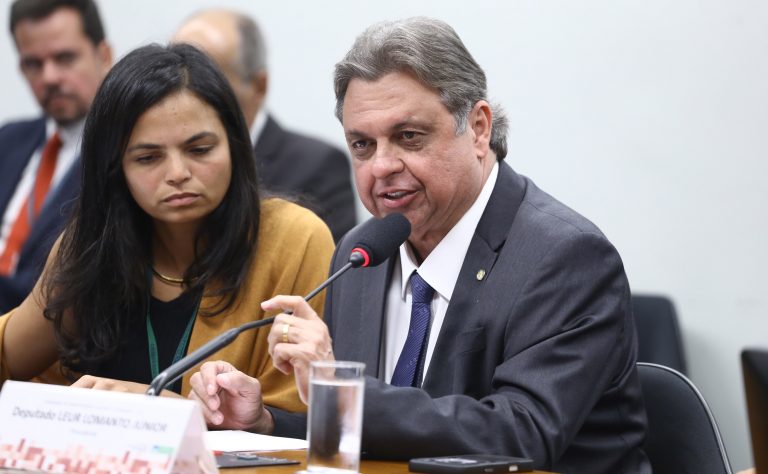 Discussão e votação de propostas legislativas. Dep. Julio Arcoverde (PP-PI)