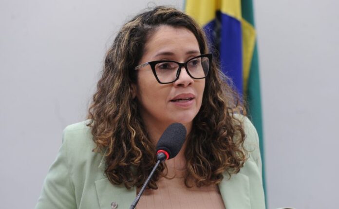 Comissão de Cultura aprova exigência de descentralização dos investimentos feitos via Lei Rouanet