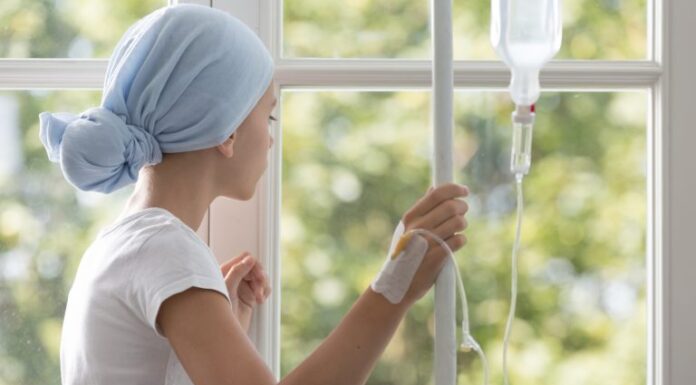 Comissão de Saúde debate desafios do acesso à quimioterapia no SUS Comissão de Saúde debate desafios do acesso à quimioterapia no SUS