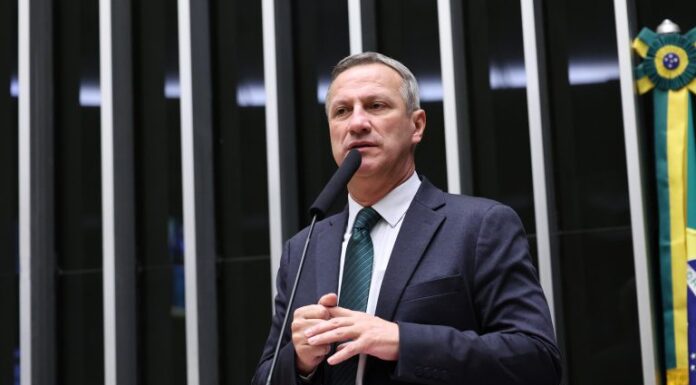 Comissão de Segurança aprova projeto que criminaliza domínio territorial por grupos criminosos Comissão de Segurança aprova projeto que criminaliza domínio territorial por grupos criminosos