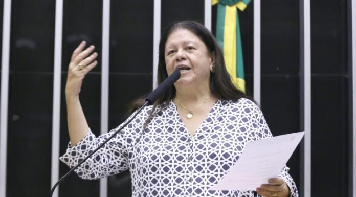 Comissão debate implementação da lei que instituiu a parentalidade positiva Comissão debate implementação da lei que instituiu a parentalidade positiva