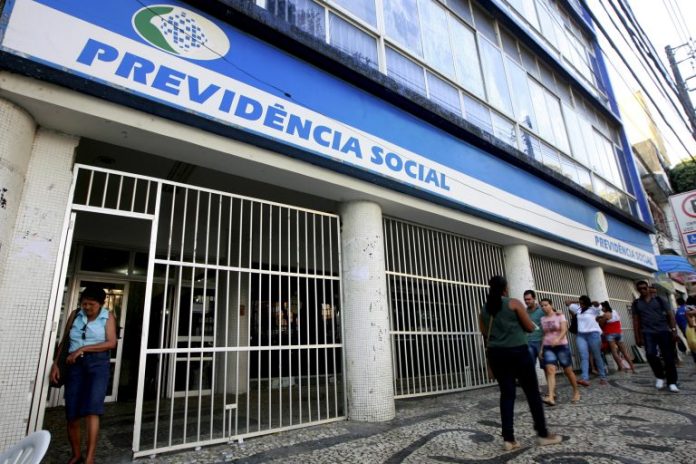 Comissão discute ações para fortalecer o INSS; participe Comissão discute ações para fortalecer o INSS; participe