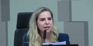 Comissão discute projeto que criminaliza a misoginia; participe Comissão discute projeto que criminaliza a misoginia; participe