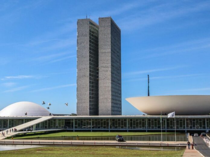 Comissão Mista de Orçamento deve ser instalada na segunda quinzena de abril