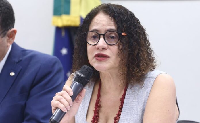 Comissão ouve ministra de Ciência, Tecnologia e Inovação, Luciana Santos, sobre planejamento da pasta Comissão ouve ministra de Ciência, Tecnologia e Inovação, Luciana Santos, sobre planejamento da pasta