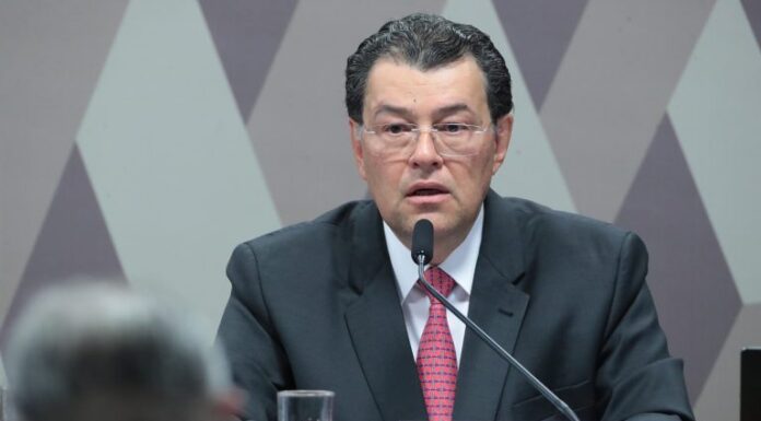 Comissão pode votar hoje MP que busca limitar custos da energia ao consumidor Comissão pode votar hoje MP que busca limitar custos da energia ao consumidor