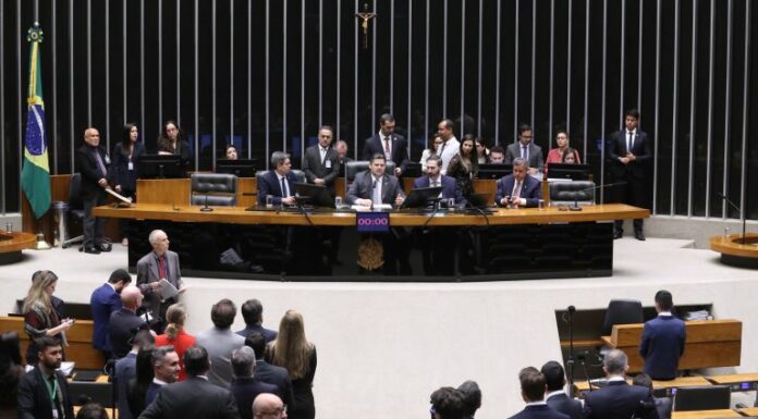 Congresso aprova projetos que abrem crédito de R$ 30 bilhões para o Orçamento de 2025 Congresso aprova projetos que abrem crédito de R$ 30 bilhões para o Orçamento de 2025