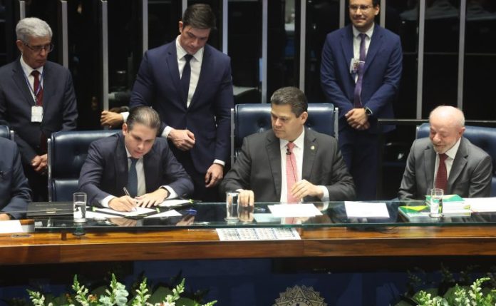 Congresso promulga aposentadoria especial para agentes de saúde e de combate a endemias Congresso promulga aposentadoria especial para agentes de saúde e de combate a endemias