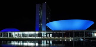 Congresso recebe iluminação azul pelo Dia Nacional da Pessoa com Atrofia Muscular Espinhal Congresso recebe iluminação azul pelo Dia Nacional da Pessoa com Atrofia Muscular Espinhal