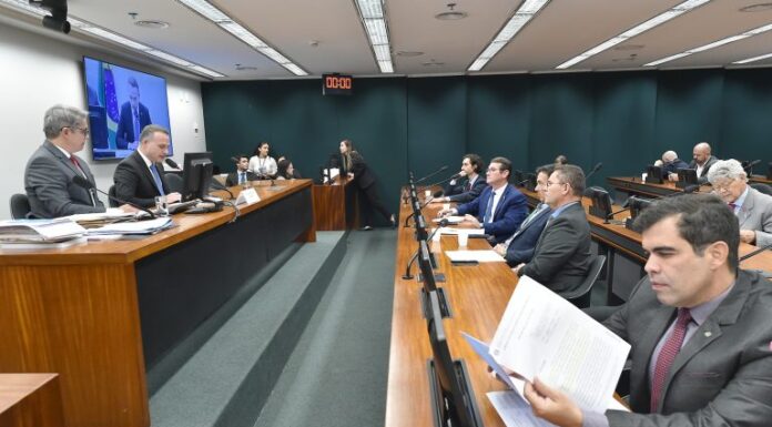 Conselho de Ética ouve deputados e testemunhas sobre ocupação do Plenário Conselho de Ética ouve deputados e testemunhas sobre ocupação do Plenário