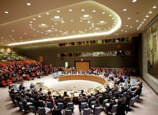 Rússia acusa EUA de financiarem armas biológicas na Ucrânia