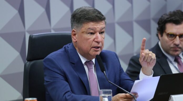Convocados não comparecem e CPMI do INSS adia depoimentos Convocados não comparecem e CPMI do INSS adia depoimentos