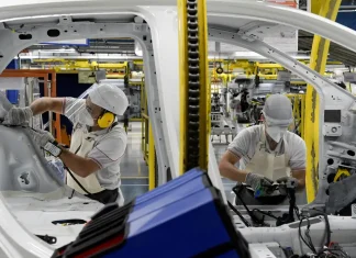 Indústria produz 392,9 mil veículos no 1º bimestre, alta de quase 15%