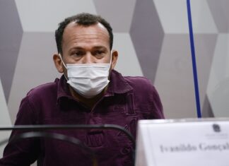 À CPI, motoboy admite saques em espécie para a VTCLog