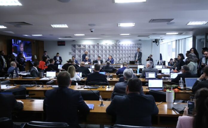 CPMI ouve na segunda-feira ex-diretor de Governança do INSS Alexandre Guimarães