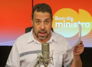 Fim da escala 6×1 deve aumentar produtividade, diz Boulos