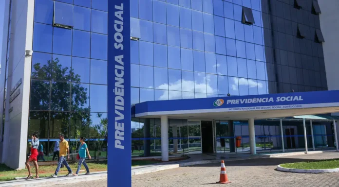 Governo prorroga até março prazo para pedido de ressarcimento do INSS