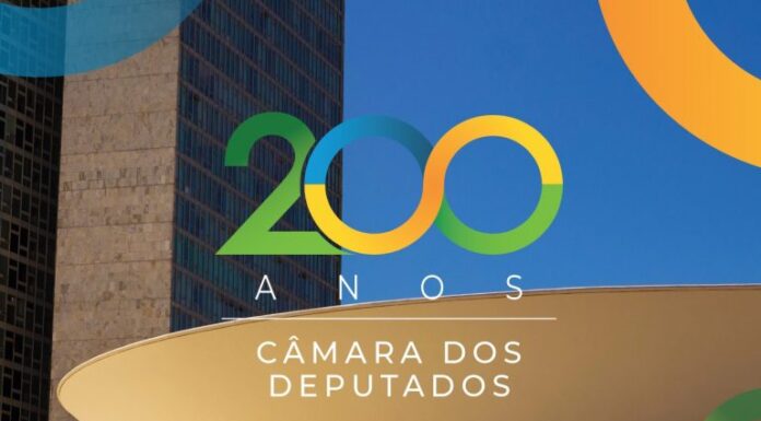 Deputado e historiador lembram fatos marcantes da história da Câmara; ouça Deputado e historiador lembram fatos marcantes da história da Câmara; ouça
