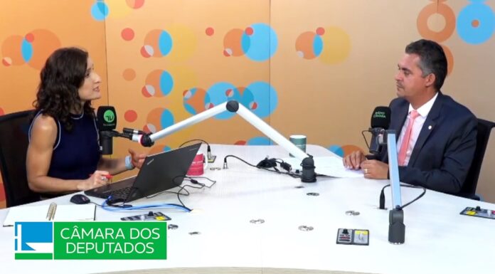 Deputado espera votar ainda neste trimestre projeto que torna crime o golpe de falso advogado; assista Deputado espera votar ainda neste trimestre projeto que torna crime o golpe de falso advogado; assista