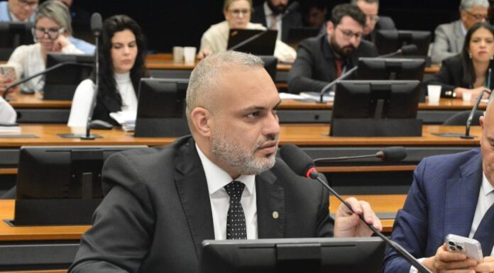 Deputado Marcos Tavares é eleito presidente da Comissão de Trabalho da Câmara Deputado Marcos Tavares é eleito presidente da Comissão de Trabalho da Câmara