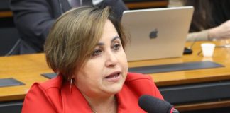 Deputado sugere que Câmara avalie propostas sobre educação a distância que estão em tramitação Deputado sugere que Câmara avalie propostas sobre educação a distância que estão em tramitação