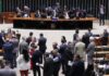 Deputados aprovam projeto que torna crime aumento abusivo de preços de combustíveis Deputados aprovam projeto que torna crime aumento abusivo de preços de combustíveis