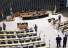 Deputados iniciam votações do Plenário e aprovam urgência para dois projetos; acompanhe Deputados iniciam votações do Plenário e aprovam urgência para dois projetos; acompanhe