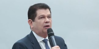 Deputados retomam análise do segundo projeto da reforma tributária Deputados retomam análise do segundo projeto da reforma tributária