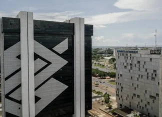 Banco do Brasil pede perdão ao povo negro por papel durante escravidão