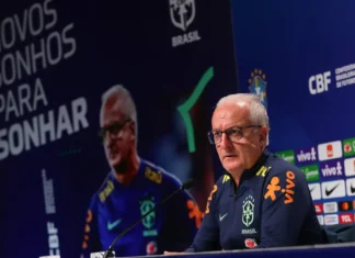 Seleção inspira o mundo e precisa voltar a vencer, diz Dorival Júnior