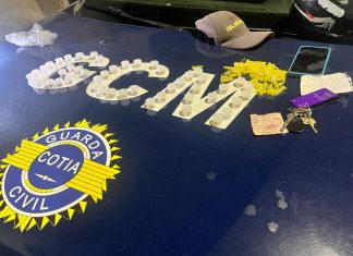 GCM de Cotia apreende 115 frascos de droga e prende suspeito de tráfico