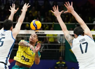 Seleção brasileira cai diante da Itália no Ginásio do Maracanãzinho
