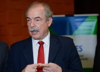 “Navio terá multa se não descarbonizar combustível”, alerta Mercadante