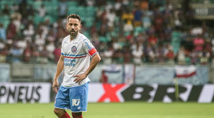 Everton Ribeiro passa por cirurgia de tireoide devido a um câncer