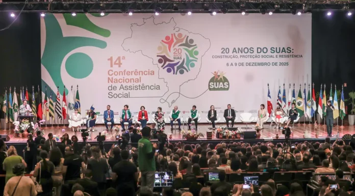 Lula propõe reunião dos Poderes para tratar de feminicídio