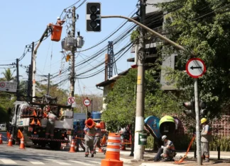 Justiça manda Enel restabelecer energia elétrica em SP em 12 horas
