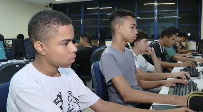 Unicef promove mais de 1 milhão de oportunidades para jovens no país