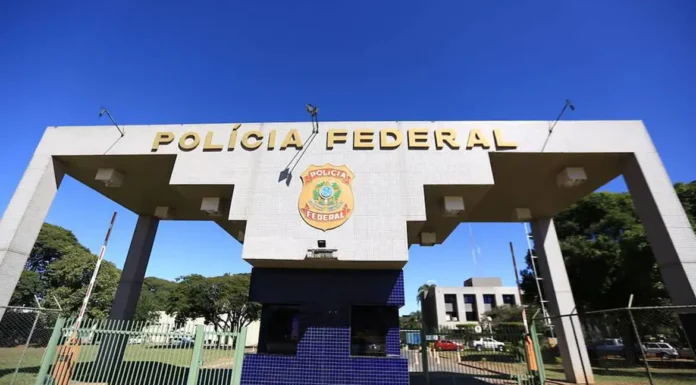 Moraes autoriza Bolsonaro a fazer fisioterapia na prisão