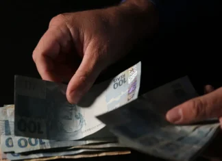 Governo libera saldo do FGTS retido pelo saque-aniversário